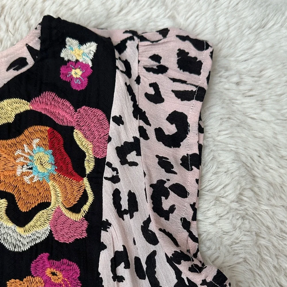 Savannah Jane Boho S Pink leopard embroidered floral Women’s Top - Picture 5 of 10